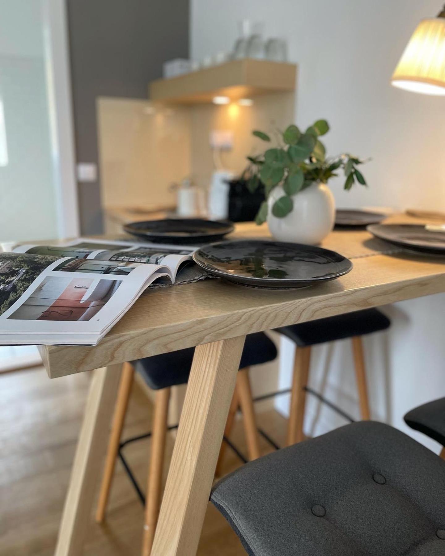 Frida Apartman, Exkluziv Varpanoramaval, A Belvaros Sziveben, Ingyenes Parkolassal Veszprem Exterior photo